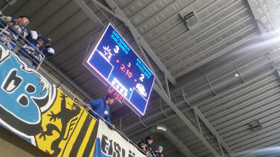 DEL2 / 41.Spieltag / Dresdner Eislöwen - Bietigheim Steelers