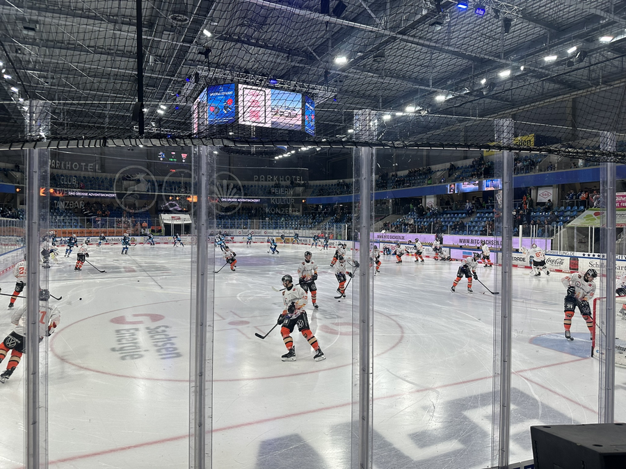 PENNY DEL / 21.Spieltag / Dresdner Eislöwen - Grizzlys Wolfsburg