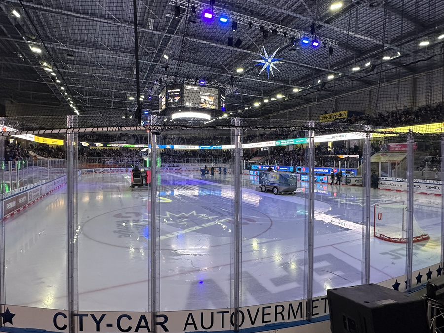 PENNY DEL / 33. Spieltag / Dresdner Eislöwen - EHC Red Bull München