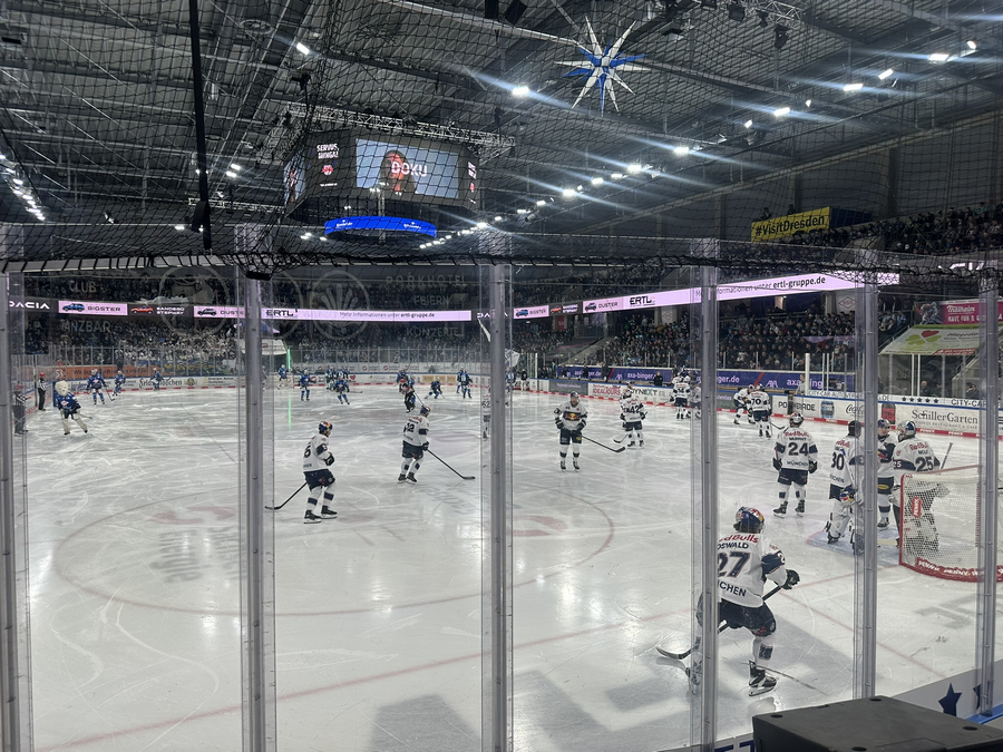 PENNY DEL / 33. Spieltag / Dresdner Eislöwen - EHC Red Bull München