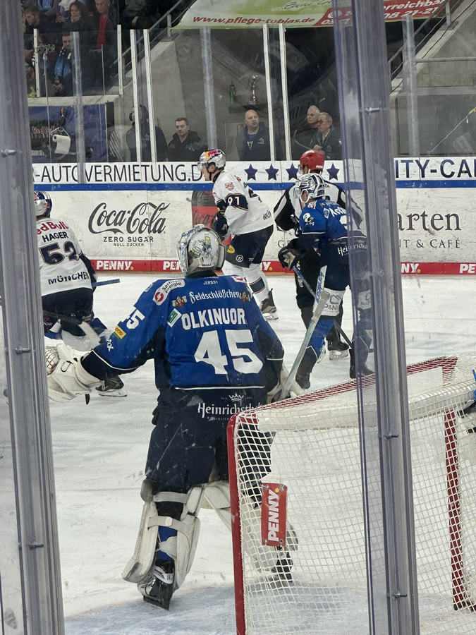 PENNY DEL / 33. Spieltag / Dresdner Eislöwen - EHC Red Bull München