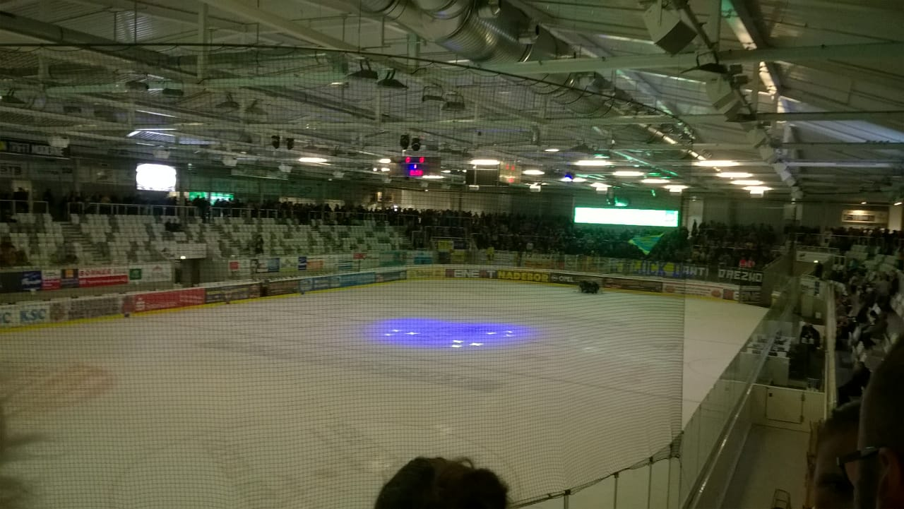 DEL2 / 11.Spieltag / Lausitzer Füchse - Dresdner Eislöwen