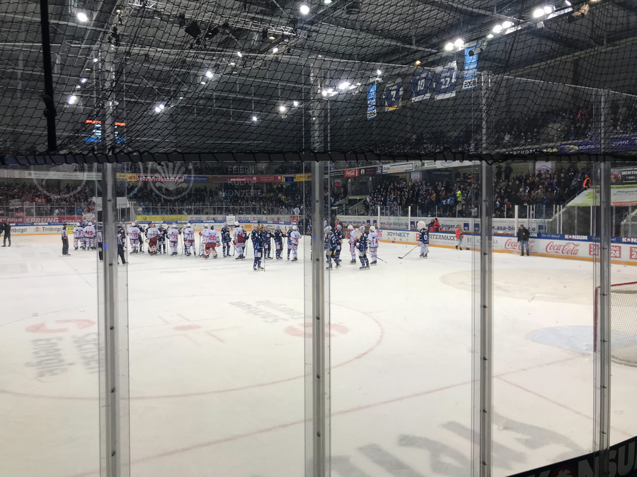 DEL2 / 19.Spieltag / Dresdner Eislöwen - Eispiraten Crimmitschau